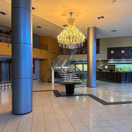 Iate Plaza Hotel 402 Fortaleza  Bagian luar foto